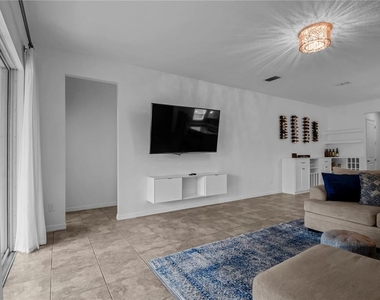 9184 Olmo Court - Photo Thumbnail 14