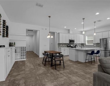 9184 Olmo Court - Photo Thumbnail 4