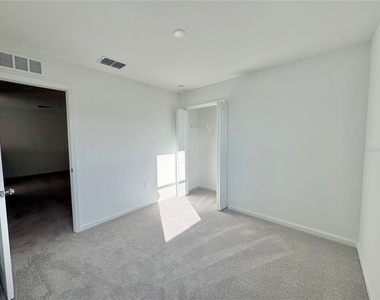 1938 Sarah Street - Photo Thumbnail 28
