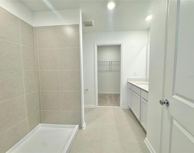 1938 Sarah Street - Photo Thumbnail 17
