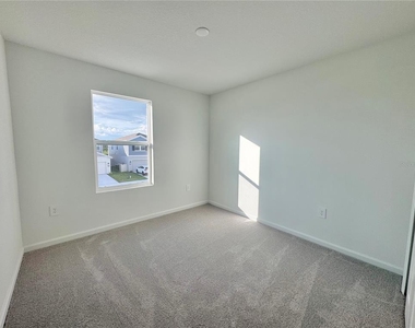 1938 Sarah Street - Photo Thumbnail 23