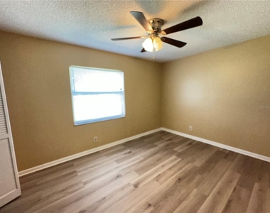 3570 Se 135th Lane - Photo Thumbnail 4