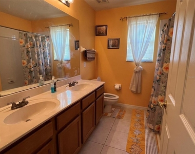 2642 Maggiore Circle - Photo Thumbnail 18