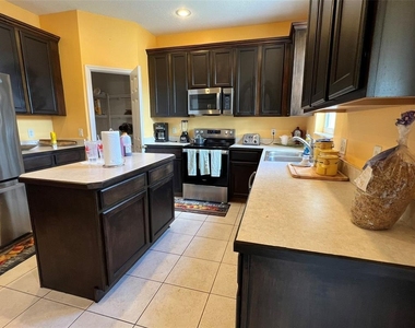 2642 Maggiore Circle - Photo Thumbnail 2