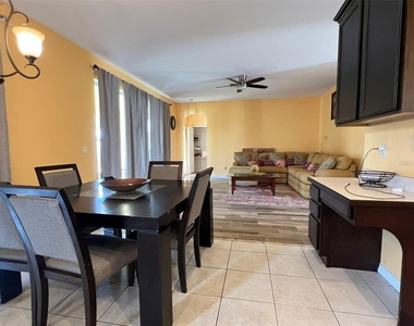 2642 Maggiore Circle - Photo Thumbnail 9