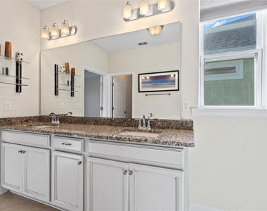 354 Park Lake Drive - Photo Thumbnail 16