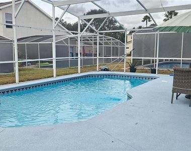 179 Emeraldview Avenue - Photo Thumbnail 18
