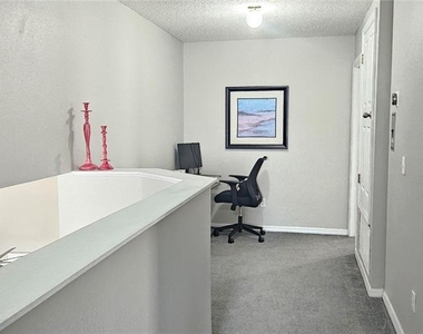 179 Emeraldview Avenue - Photo Thumbnail 15