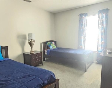 179 Emeraldview Avenue - Photo Thumbnail 12