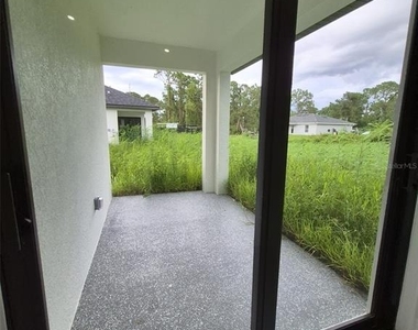 447 Wickham Avenue S - Photo Thumbnail 12