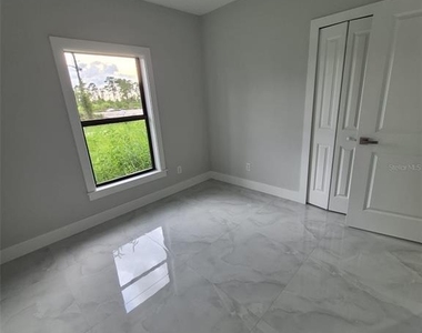 447 Wickham Avenue S - Photo Thumbnail 22