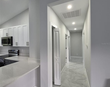 447 Wickham Avenue S - Photo Thumbnail 17