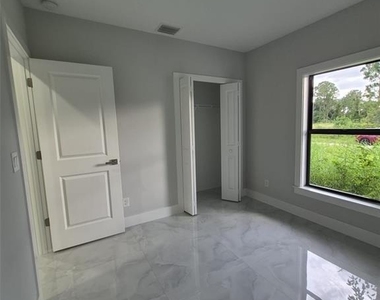 447 Wickham Avenue S - Photo Thumbnail 23