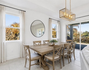13321 Oakenshaw Lane - Photo Thumbnail 9