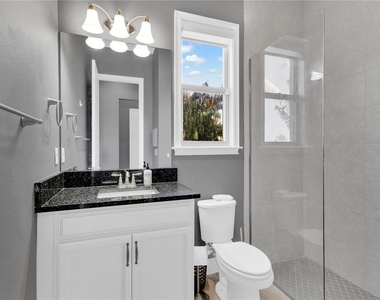 13321 Oakenshaw Lane - Photo Thumbnail 32