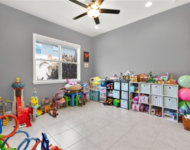 13321 Oakenshaw Lane - Photo Thumbnail 34