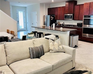 6168 Glory Bower Drive - Photo Thumbnail 4