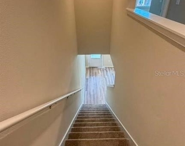 2122 Southbury Drive - Photo Thumbnail 6