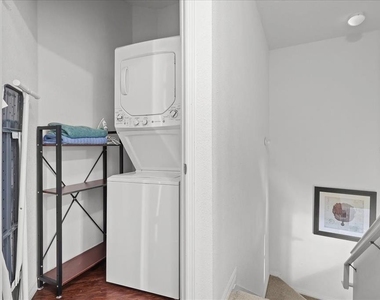 5366 Diplomat Court - Photo Thumbnail 25
