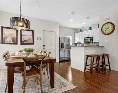 5366 Diplomat Court - Photo Thumbnail 5