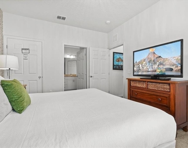 5366 Diplomat Court - Photo Thumbnail 11
