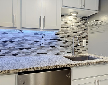 131 Water Front Way - Photo Thumbnail 10