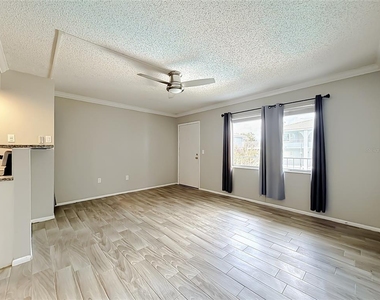 131 Water Front Way - Photo Thumbnail 7
