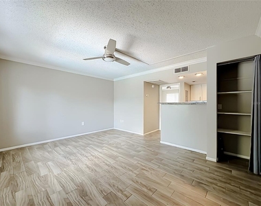 131 Water Front Way - Photo Thumbnail 5