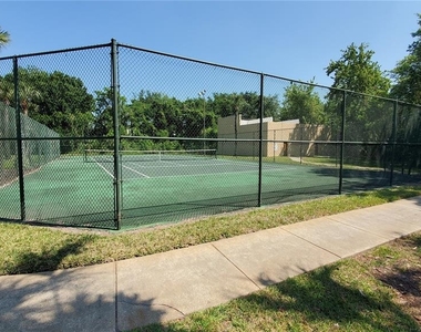 4858 S Semoran Boulevard - Photo Thumbnail 20