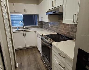 4858 S Semoran Boulevard - Photo Thumbnail 7