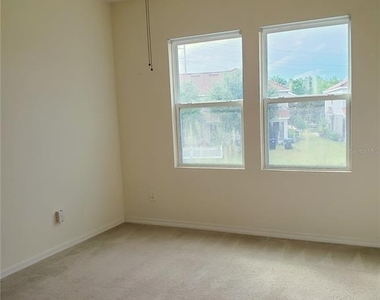 9092 Shepton Street - Photo Thumbnail 9