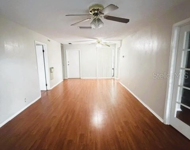419 Sheoah Boulevard - Photo Thumbnail 4