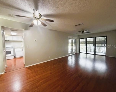 419 Sheoah Boulevard - Photo Thumbnail 2