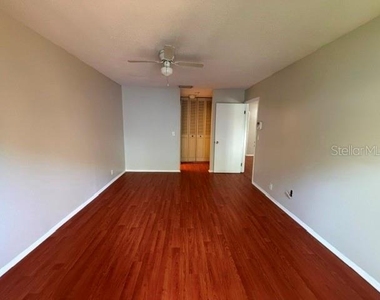 419 Sheoah Boulevard - Photo Thumbnail 9