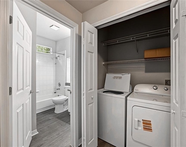 501 Nw 50th Boulevard - Photo Thumbnail 20