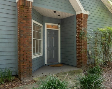 501 Nw 50th Boulevard - Photo Thumbnail 1