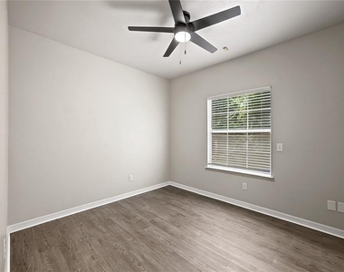 501 Nw 50th Boulevard - Photo Thumbnail 18