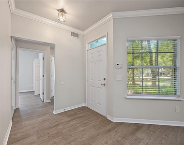 501 Nw 50th Boulevard - Photo Thumbnail 4