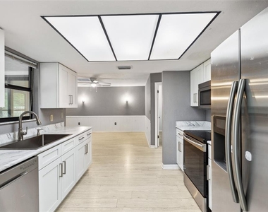 1716 Sw 77th Terrace - Photo Thumbnail 2