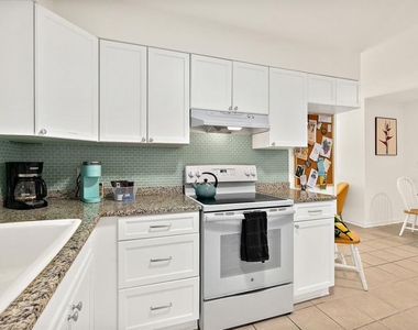 19 Lovett Street - Photo Thumbnail 8