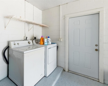 4953 Se 33rd Terrace - Photo Thumbnail 36