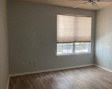 5541 Rosehill Road - Photo Thumbnail 13