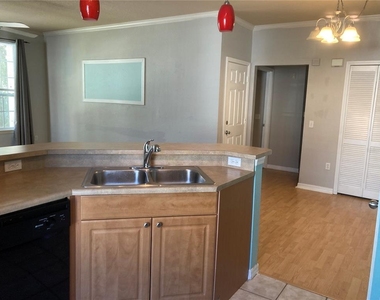 5541 Rosehill Road - Photo Thumbnail 6