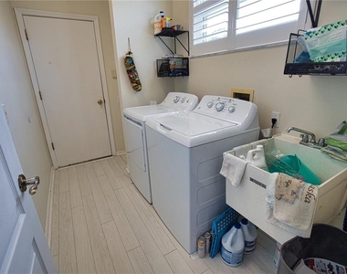 2319 Falcon Trace Lane - Photo Thumbnail 36