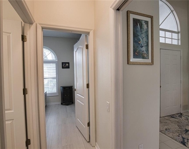 2319 Falcon Trace Lane - Photo Thumbnail 45