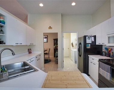 2319 Falcon Trace Lane - Photo Thumbnail 33
