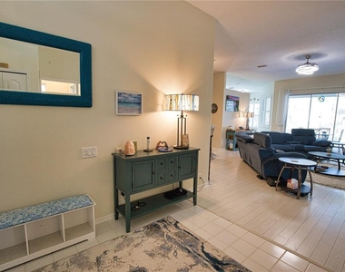 2319 Falcon Trace Lane - Photo Thumbnail 17