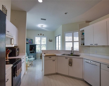 2319 Falcon Trace Lane - Photo Thumbnail 30