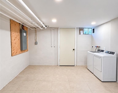 2305 Allen Street - Photo Thumbnail 45