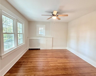 2305 Allen Street - Photo Thumbnail 28